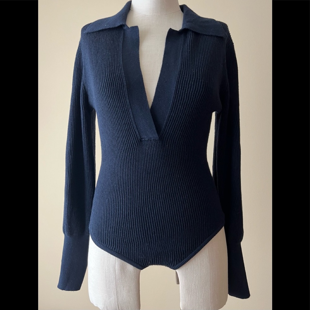 New pullover. bodysuit sweater. cutout sweater. - Picture 1 of 4